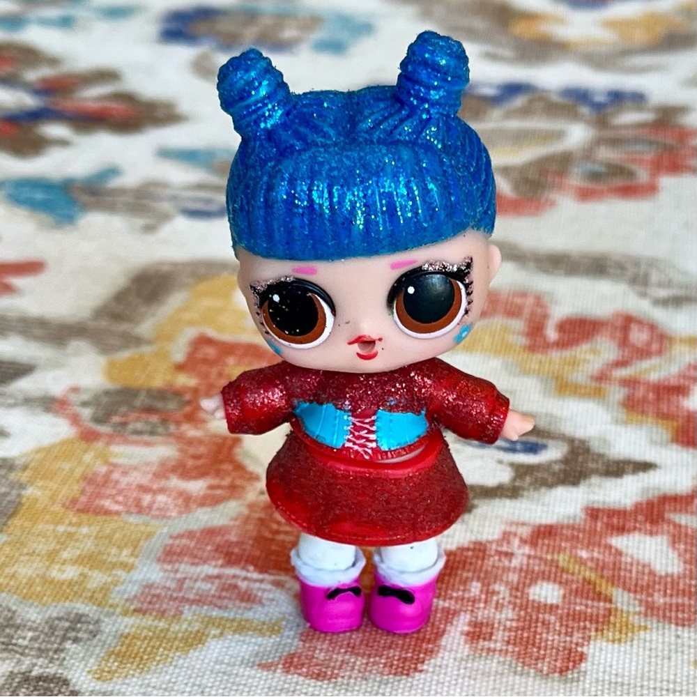 LOL Surprise World Travel Kawaii Queen Doll